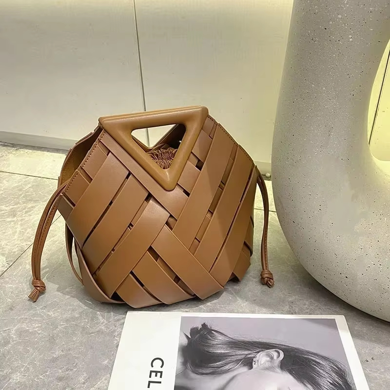 Borsa Tote Intrecciata in Pell - Women'S Accessories Handbags recensione e prezzo