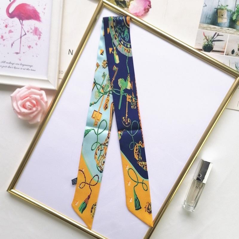 Sciarpa con stampa Quattro sta - Women Accessories In Wholesale recensione e prezzo