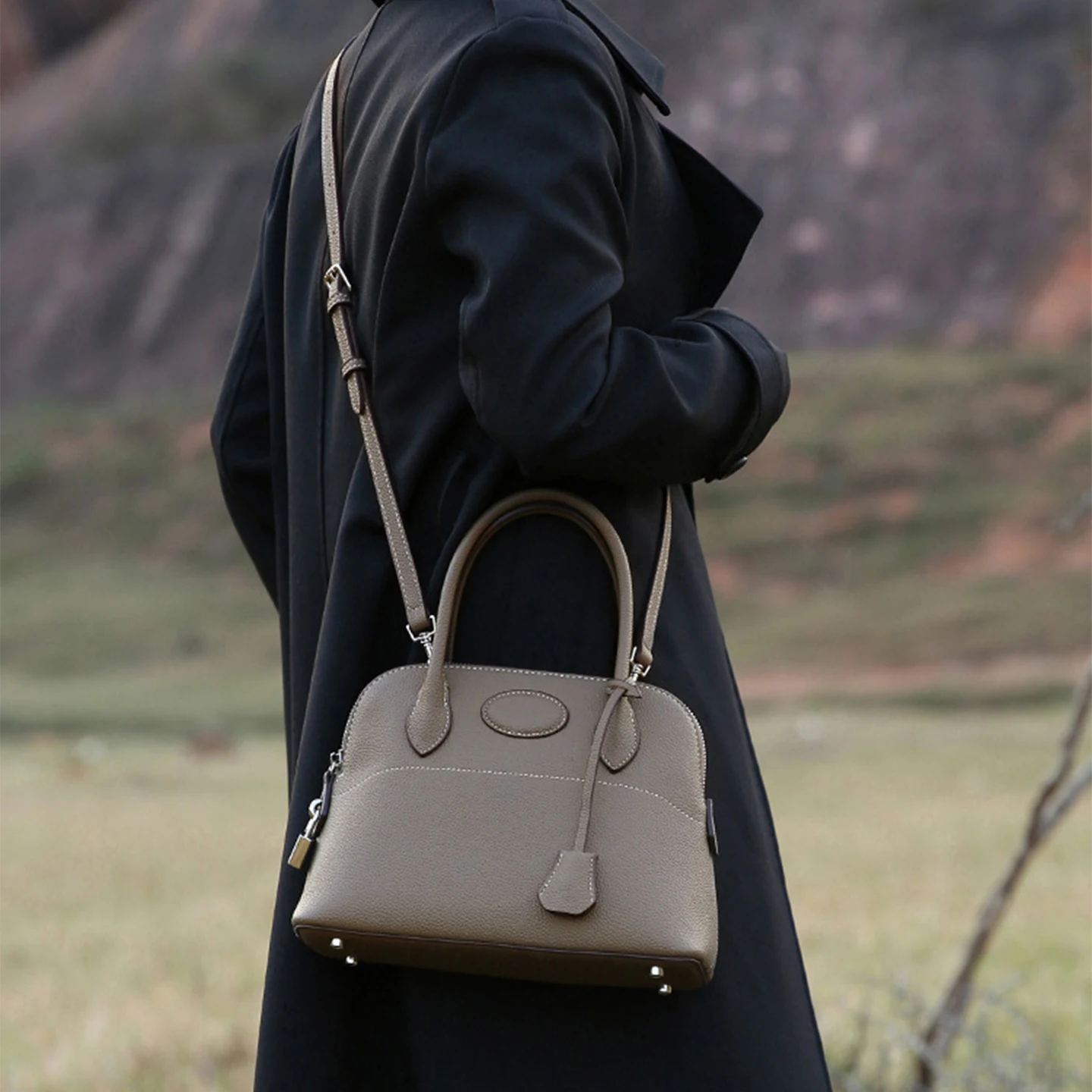 Nuova Borsa a Tracolla a Forma - Women'S Accessories Handbags recensione e prezzo